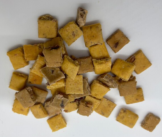 Ap paw tizer Meat N Cheese Treat Mix 3 Kinds of Bites in One Bag