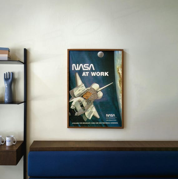 ヴィンテージNASAスペースシャトルポスター：1980年代の宇宙アート