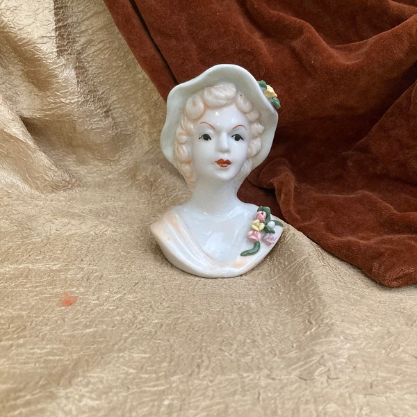 Vintage lady, head planter