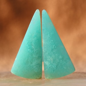 Chrysocolla in Chalcedony Crystal healing Blue pair