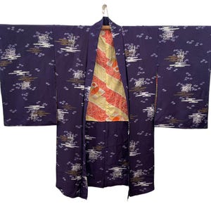 Vintage Purple Silk Haori Kimono: Abstract Artwear, Long Sleeves (24/39/12.5