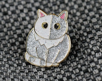 Chubby Cat Pin - Grey & White Glitter (Hagrid)