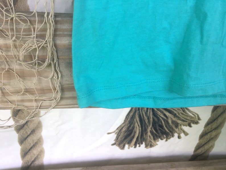 Anchor Vneck