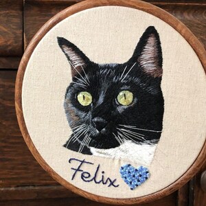 Made to order- Custom Hand embroidered Pet Portrait- Dog/Cat Portrait- gifts for pet lovers- memorabilia for loved pets - Christmas gift bild 7