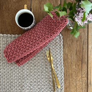 Fyrkantig virkad bordsunderlägg, handgjord bordsdekoration i Hygge-stil, tvättbara bomullsunderlägg, höjdpunkten på ditt matbord
