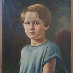 Ca 1930-talet en underbar antik porträttmålning i olja på duk av ett litet barn med en fascinerande blick i ögonen - Signerad