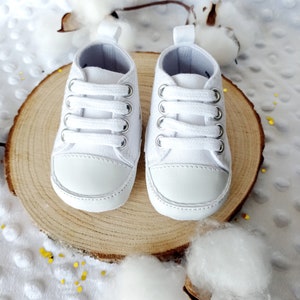 Chaussures personnalisé, chaussures en toile, chaussures personnalisé couronne, chaussures bébé fille, chaussures bébé personnalisé étoiles image 5