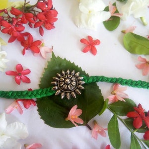 Rakhi d'argento, rakhi d'argento sterling, designer rakhi, designer indiano fatto a mano rakhi tribale, rakhi indiano, designer rakhi, rakhi antico