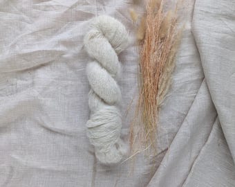 Suri Fluff Fingering - Fio sem tingimento para tricô/crochê/artesanato, fio tingido artesanalmente