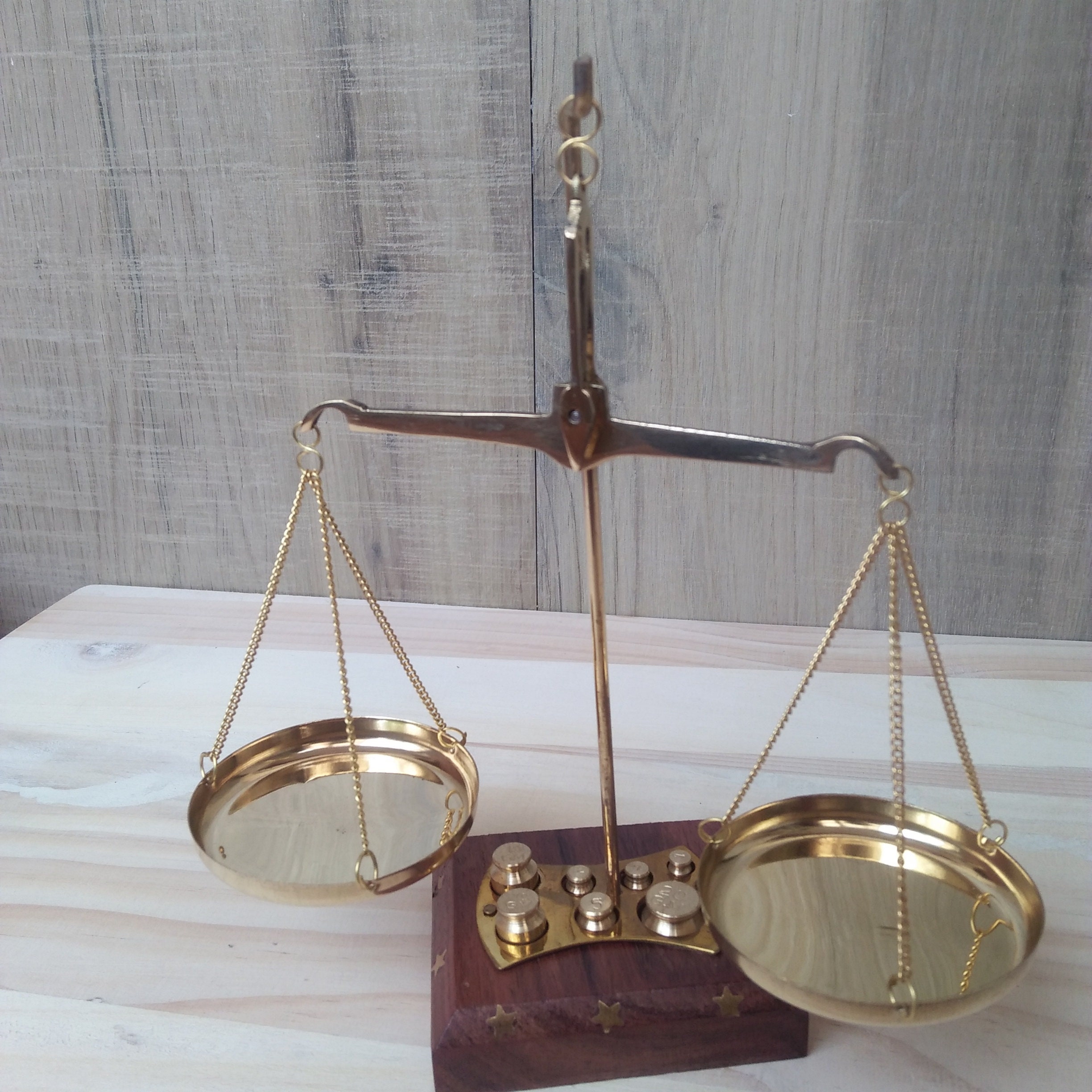 Small Brass Weight Scale With Wooden Base Table Weighing Scale Handicraft.