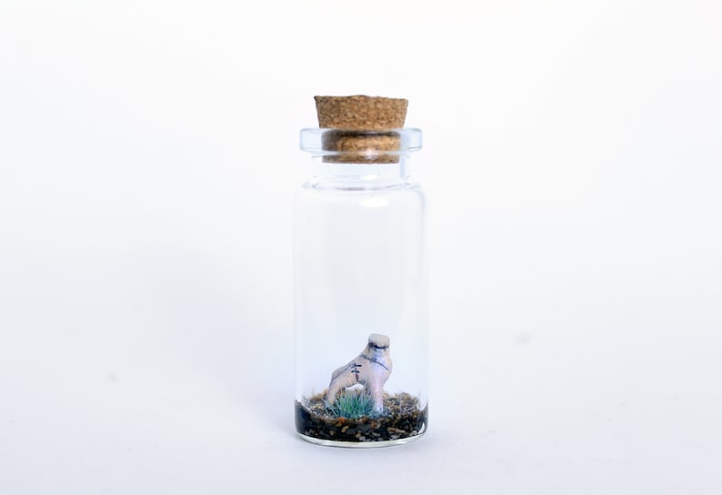 Thing Diorama in a glass bottle Wednesday Addams Family Thing Miniature, Best Creepy Gift for Gothic Home Decor & Horror Movie Art lovers2