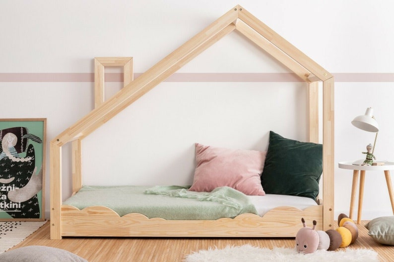 Lit maison pour enfants, lit maison Montessori, lit fait main solide pour enfant en bas âge, lit enfant, lit maison en bois image 1