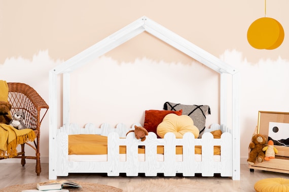Cama de pared modernos de madera para Niños Los Niños Camas Muebles de  dormitorio cama coche - China Cama de niño, bebé coche cama