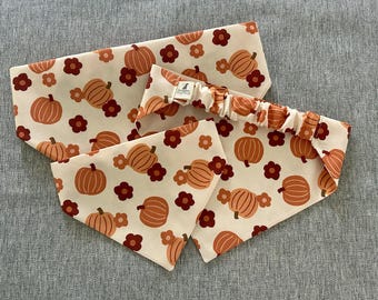 Pumpor med blommor Scrunchie hundbandana, höstbandana för husdjur, pumpafälttillbehör