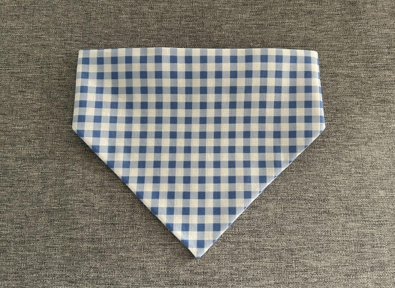 Bandana elastica per cani a quadretti blu, accessori estivi per animali domestici immagine 3