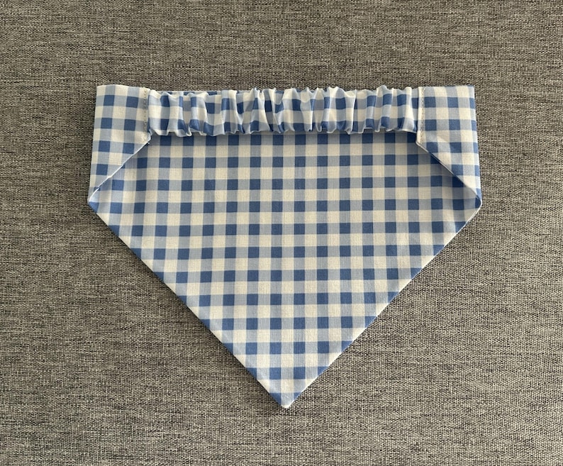 Bandana elastica per cani a quadretti blu, accessori estivi per animali domestici immagine 4