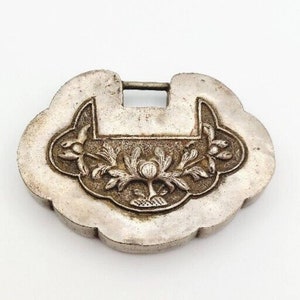 Antique Chinese Silver Repousse Lock Pendant Double Sided Tree Padlock 22 gms