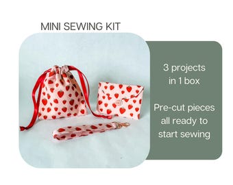 Beginner mini sewing kit: Drawstring Bag, Purse and Wristlet, pre-cut.