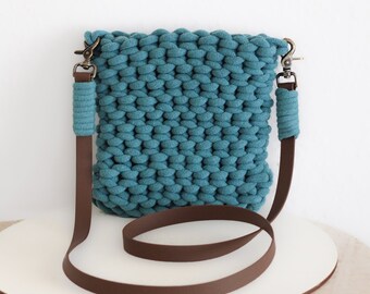 Tasche mit Crossbody-Gurt Teal | Schultertasche | Handtasche