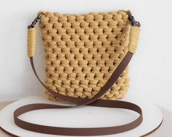 Tasche mit Crossbody-Gurt Honey/Gelb| Schultertasche | Handtasche