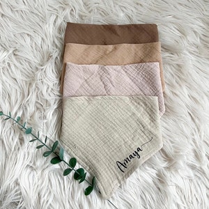 Cute muslin scarf personalized with name | Muslin | Bib | Triangular scarf | Baby | Gift | Birth | Baptism | Christmas | Birthday