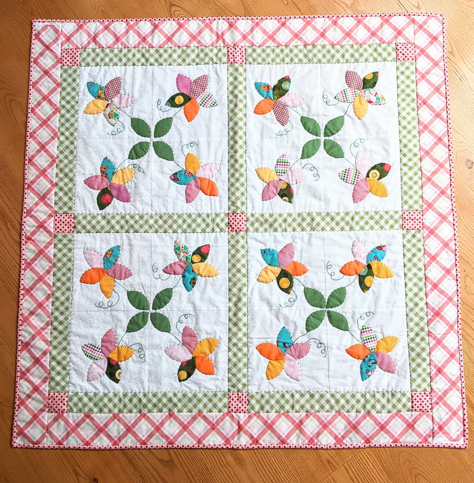 Handmade Floral Applique Cot Quilt, Patchwork Baby Quilt, Baby Girl