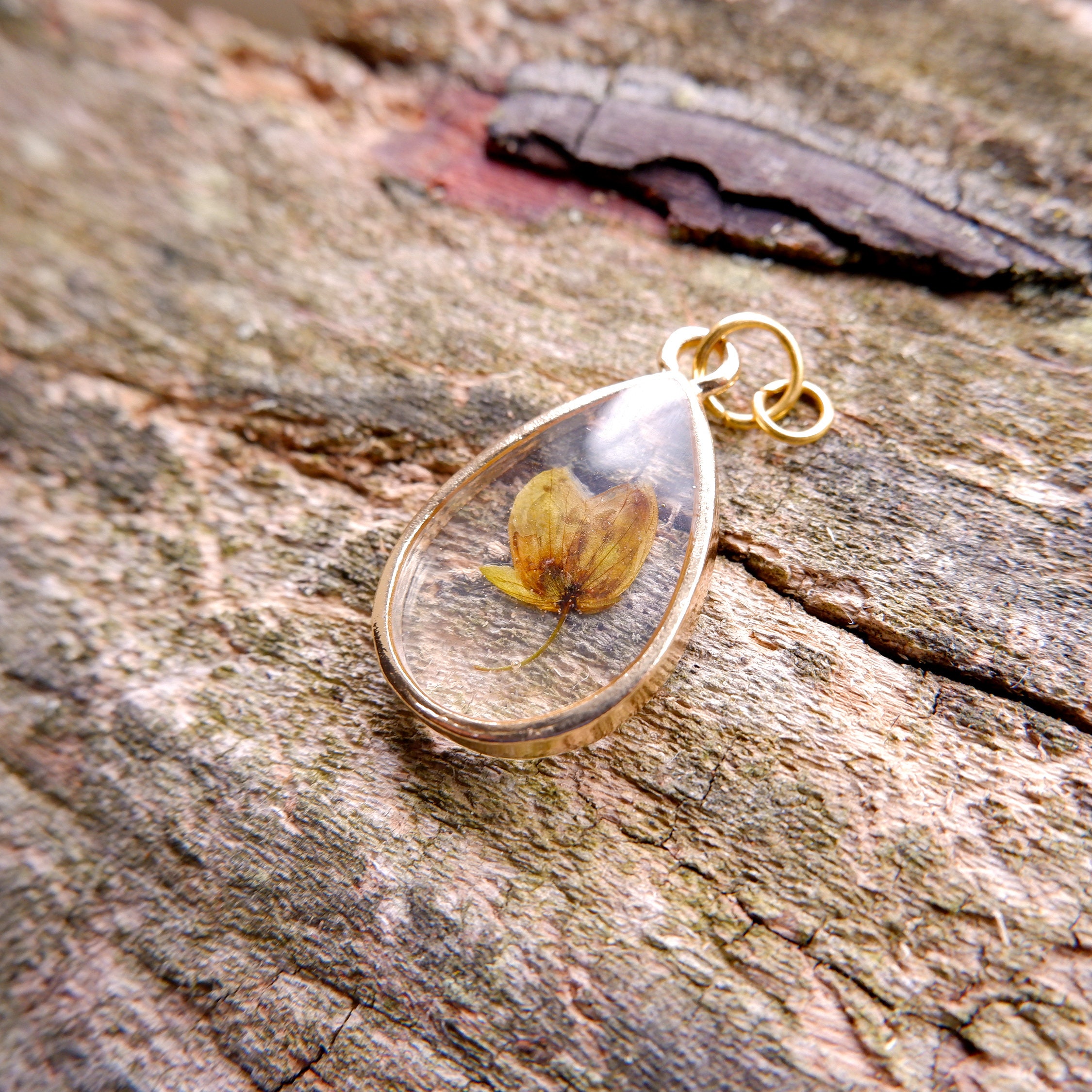Pressed Yellow Flower Resin Pendant Natural Flower Resin Etsy