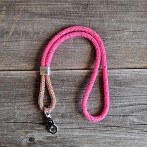 langes Schlüsselband aus Segelseil, Schlüsselanhänger, Power Flower/ Rosa reflektierend mit Edelstahl Zwischenstück