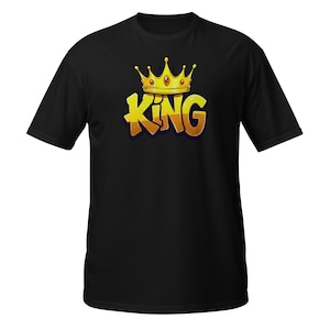 King Graffiti Style Crown T-Shirt - Bold Urban Streetwear Design Short-Sleeve Unisex T-Shirt