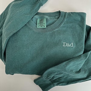 Komfortfärger Broderad Långärmad Pappa-T-shirt - Presenter till Pappa - Anpassad Text - Pappa Morfar