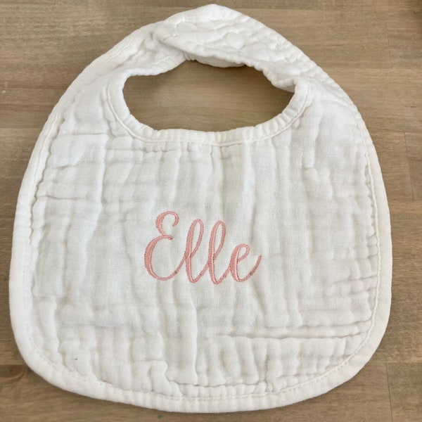 Organic Cotton Custom Muslin Baby Bib - Personalized Embroidered Name Muslin Bib - Newborn Gift - Gifts for Baby