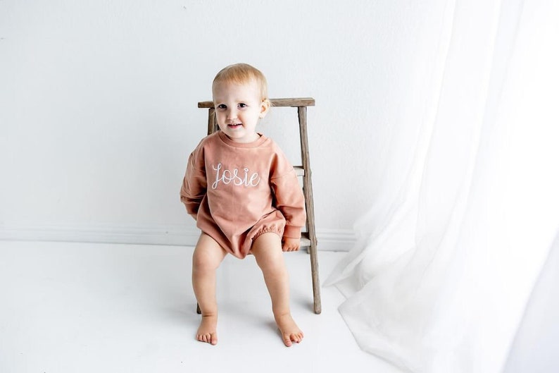 Organic Cotton Baby Bubble Romper Custom Embroidered Name Bubble Sweatshirt Romper Personalized Name Crewneck Sweatshirt Sweater image 1