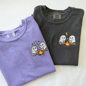 Besticktes Halloween Kids Ghost S&#39;mores T-Shirt - Lagerfeuer Jugend gruseliges T-Shirt