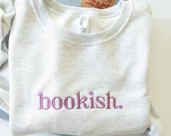 Bookish bestickte Crew - gemütliche Buchliebhaber-Crew - literarisches Sweatshirt - Leserästhetik Rundhalsausschnitt - gemütlicher Pullover