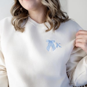 Personalized Bow Monogram Initial Sweatshirt - Custom Girly Coquette Sweater - Gift for Her - Bridal Party Gift - Girly Bridesmaid Crewneck