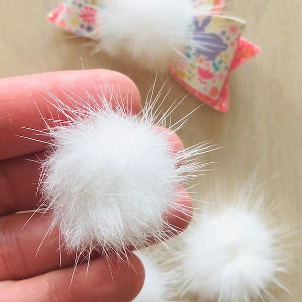 Mink Pom Pom, Mini Pom Pom, Small Pom Pom, White Pom Pom, Fur Pom Pom, Set of 5, Pom Pom ONLY no BOW