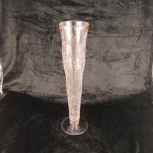 ELEGANT VASE!  Vintage Tall Pink Crackle Glass Footed Vase