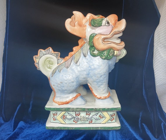 UNIQUE!! Pastel Porcelain Chinese Foo War Dog Lion Figurine Statuette