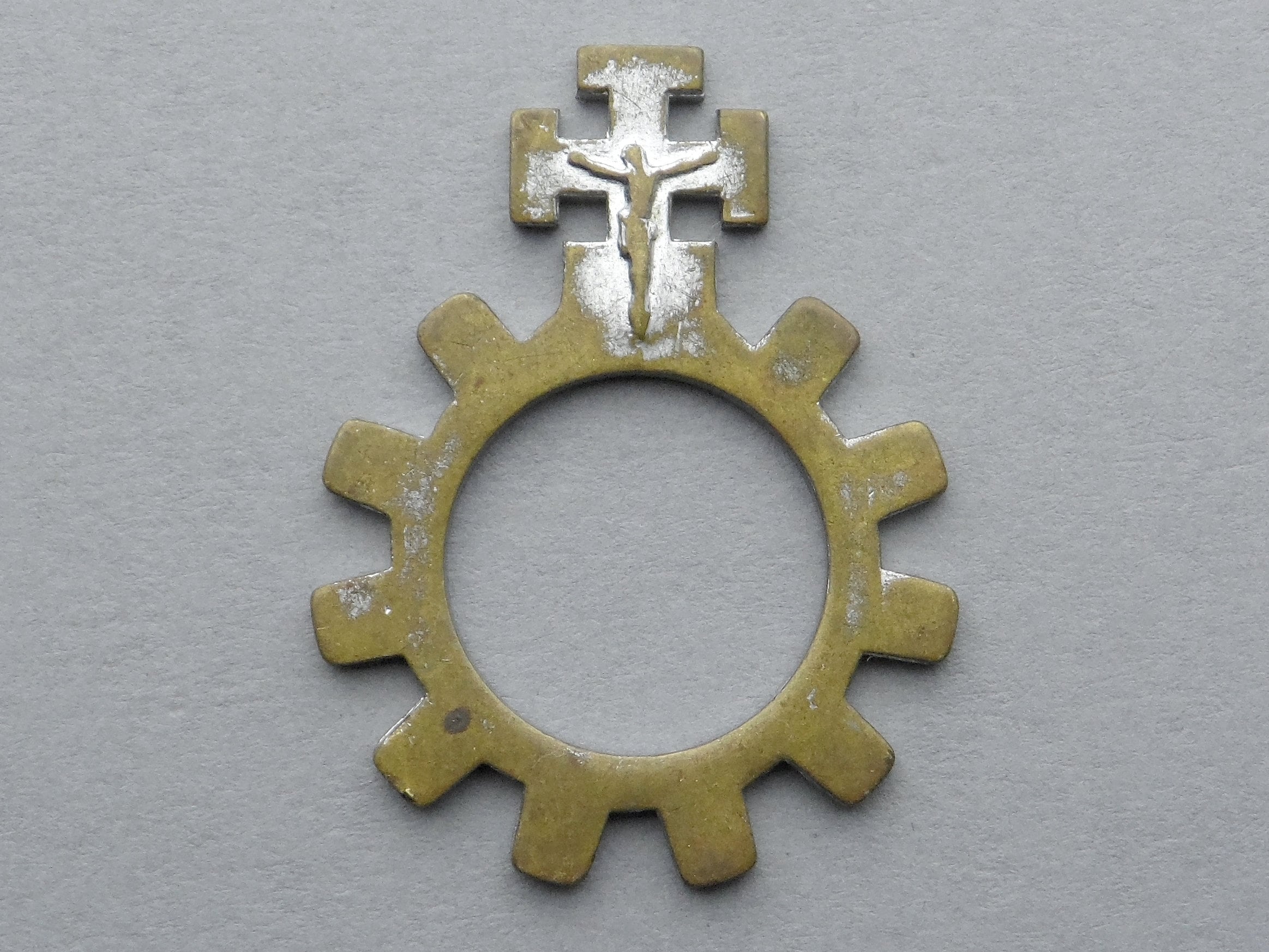 Dizainier. Antique Ring.