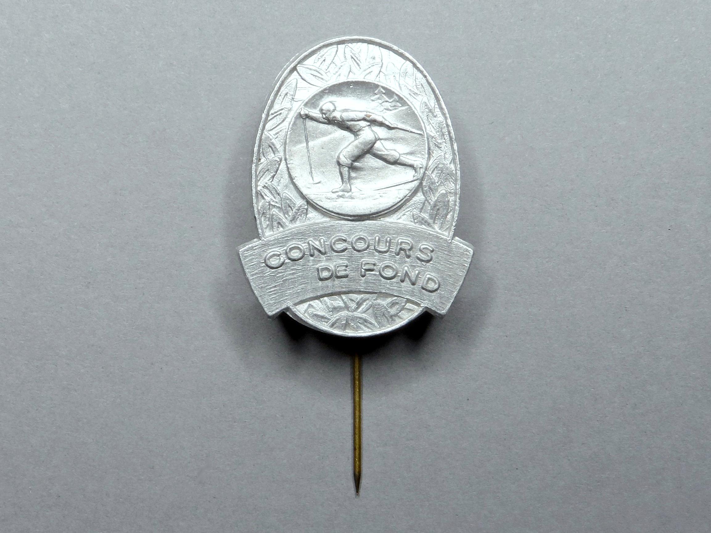 Broche Métal Martelé Argenté - Style Jean Augis - Non Signée - Cuivre - Occasion