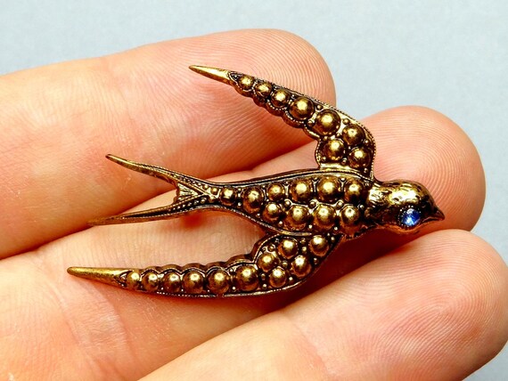 ツバメ。アンティークなフランスの鳥のブローチ。 - Etsy 日本
