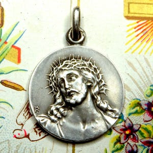 Jesus Christ, Holy Face, Crown of Thorns. Antique Religious Pendant. French Silver Medal.