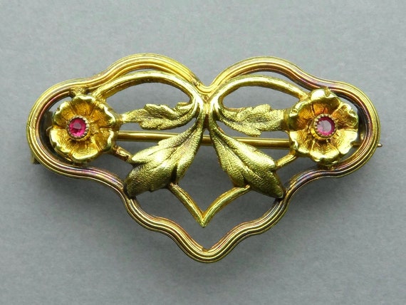 Flower, Garnet. Antique Brooch. Gold Plating ORIA. - image 3
