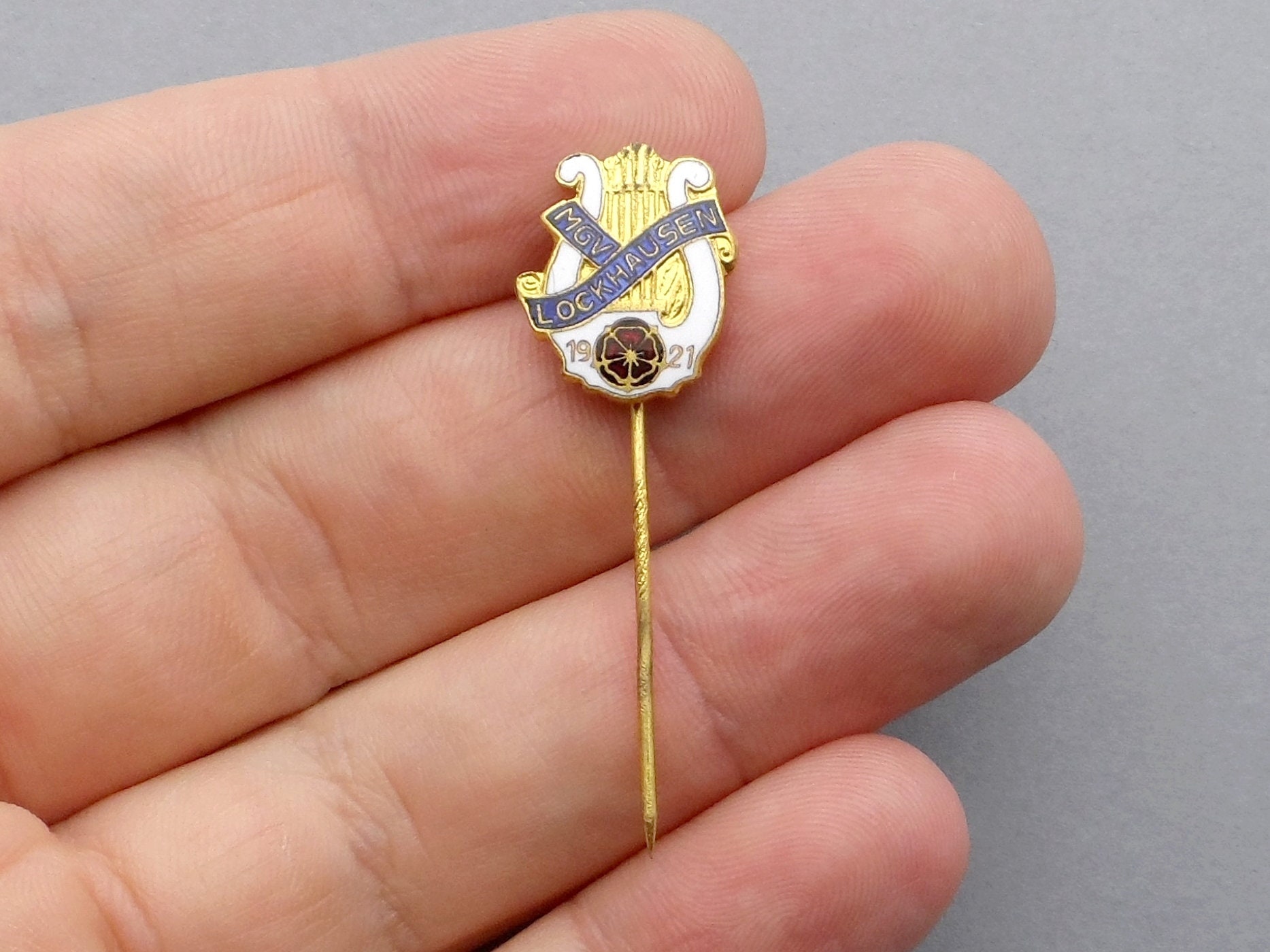 MGV ロックハウゼン 1921、アンティーク エナメル ブローチ。 - Etsy 日本