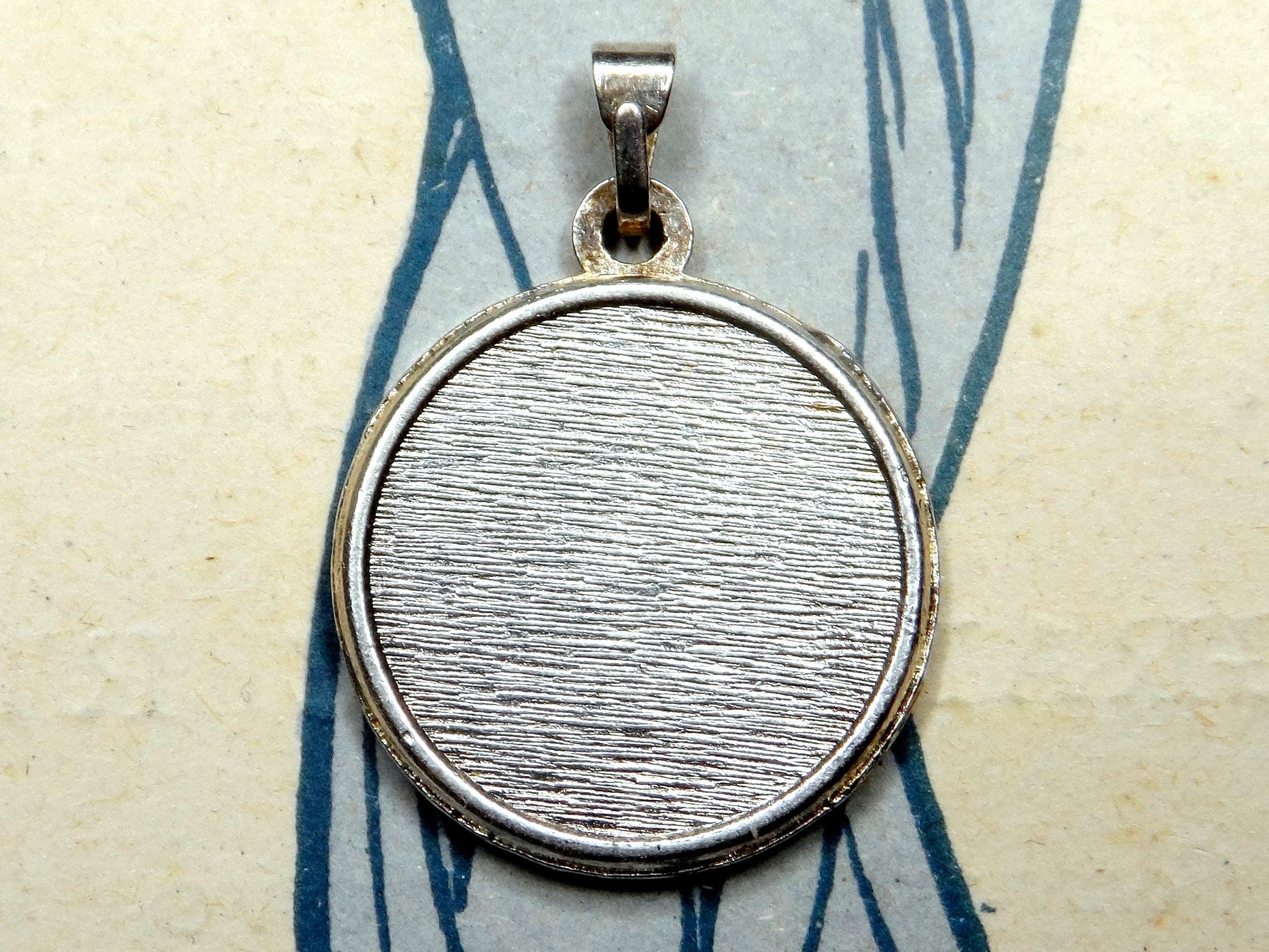 水瓶座。ヴィンテージペンダント。メダル。 - Etsy 日本