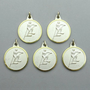 To ski. Vintage Medal (lot 5 items). Large Pendant.