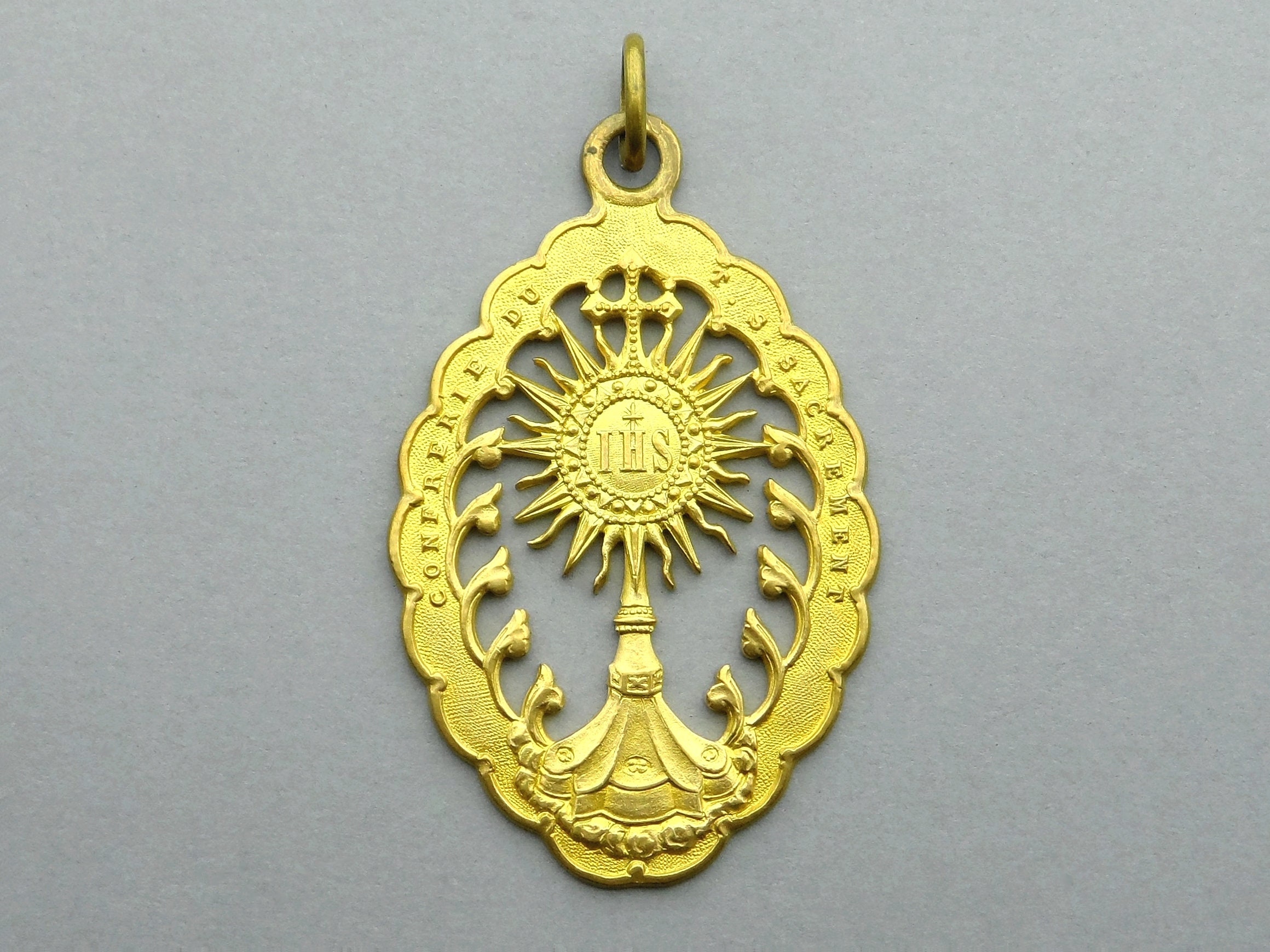 Monstrance. Antique Large Medal. - Etsy Monstrance. Antique Large Medal. - Etsy