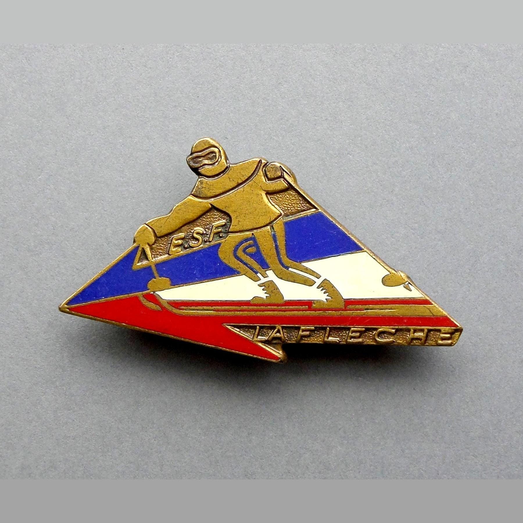 Broche Ski ESF La Fléchette Beraudy Arthus Bertrand - Occasion, Vintage, Pour Collectionneurs