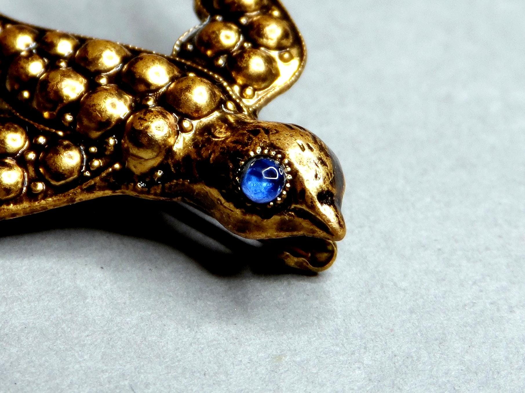 フランスアンティークツバメのブローチ　ツバメブローチ　レア ツバメ。アンティークなフランスの鳥のブローチ。 - Etsy 日本