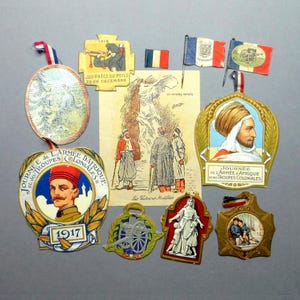 Reliquias de artículos de la Primera Guerra Mundial, 1914-1918. Cartón patriótico. Soldados.